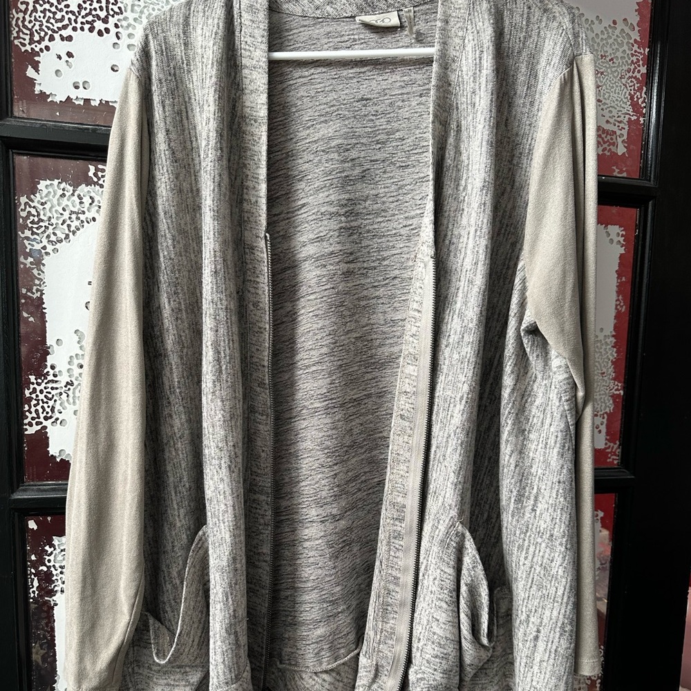 Tan/Grey Sweater with suede sleeves